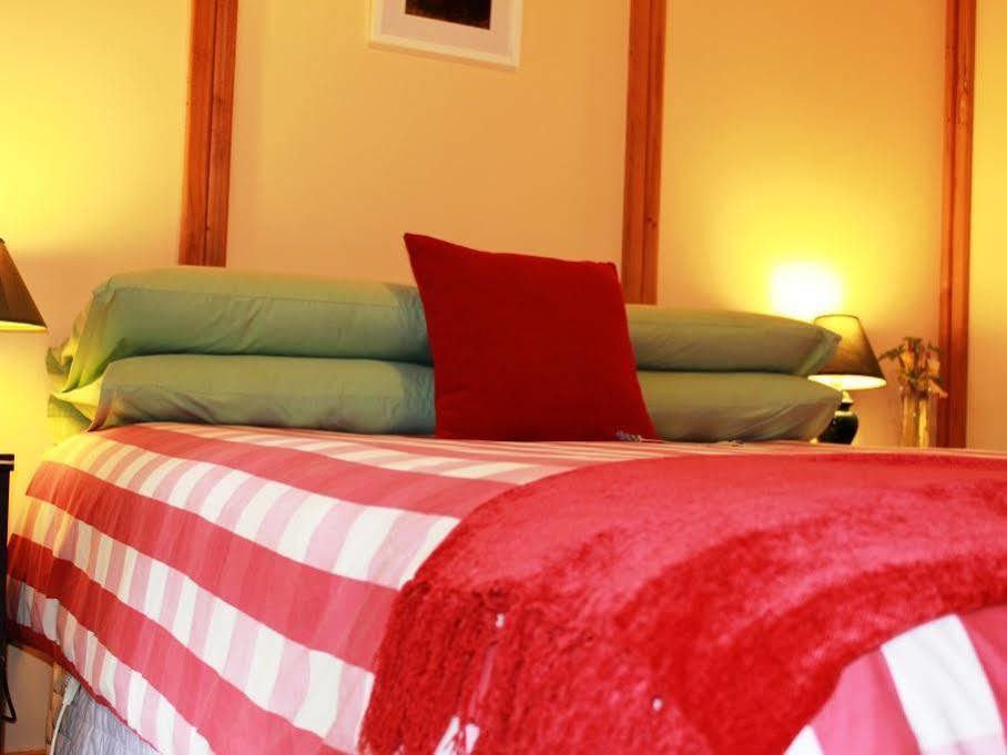 Hawke Brook Chalets Pemberton Bagian luar foto